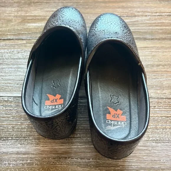 Dansko Women's XP Professional Clog Size 39 Black Gray Medallion Print Comfort - Picture 5 of 6